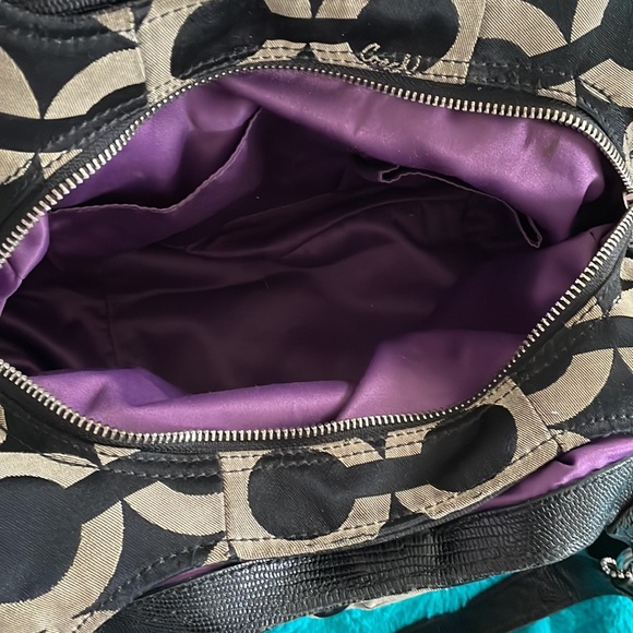 Coach tan & black purse - Picture 5 of 7